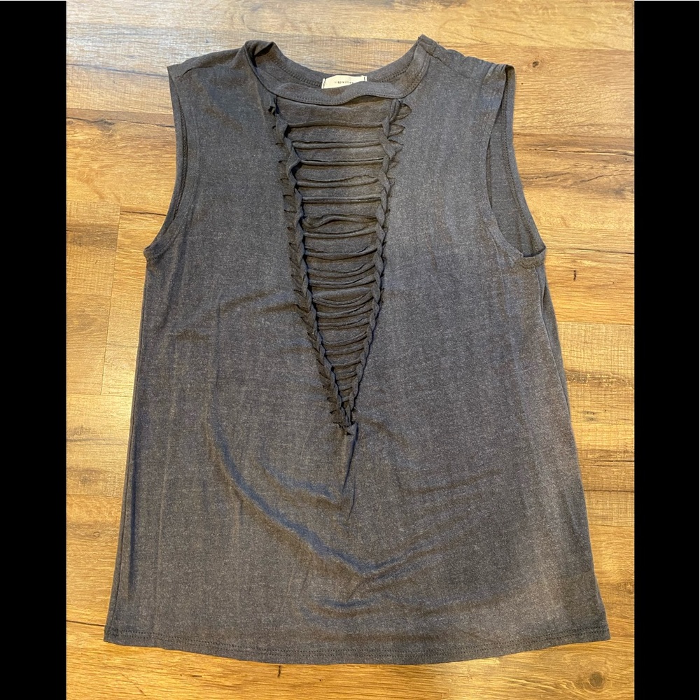 Tiny Willow Top
